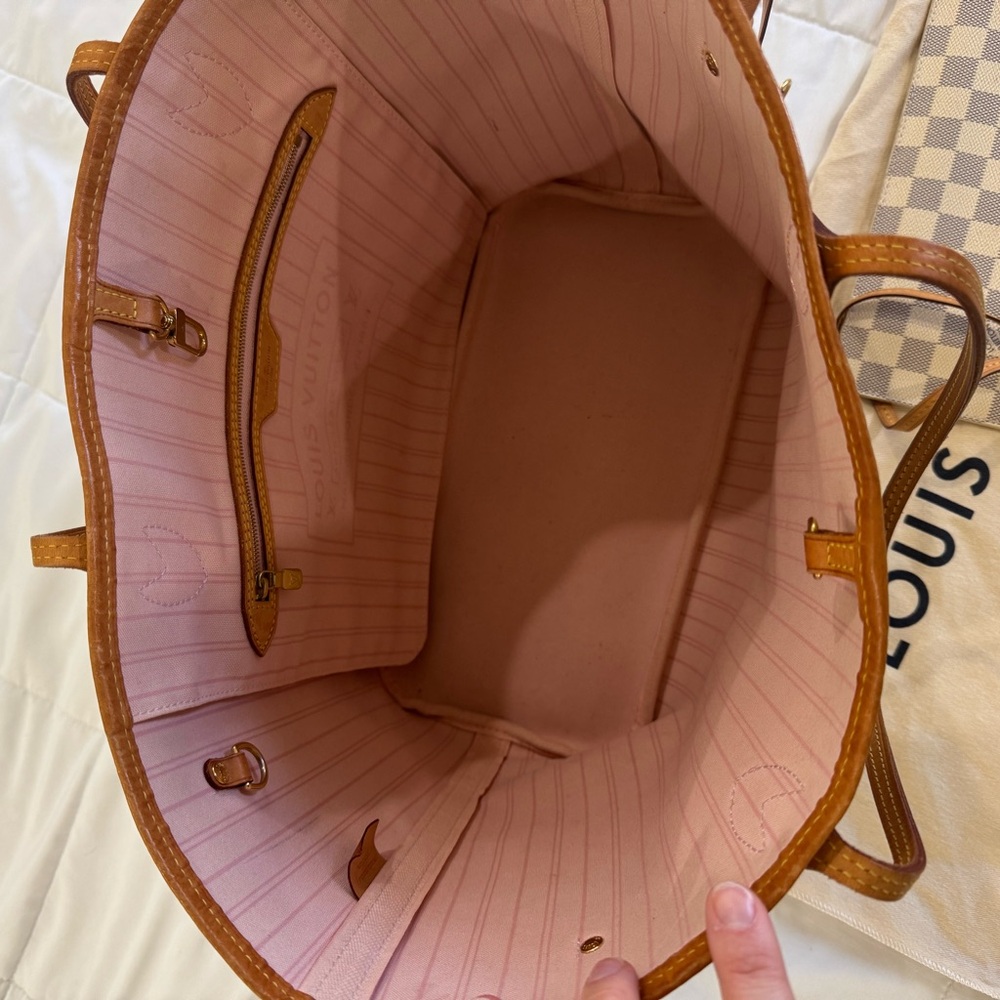 Louis Vuitton Neverfull MM - Picture 2 of 6
